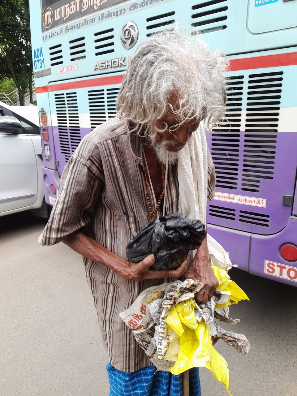 Community Feeding — photo 6